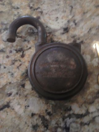 Vintage Yale 726 Pin Tumbler Padlock Good W/key 14205
