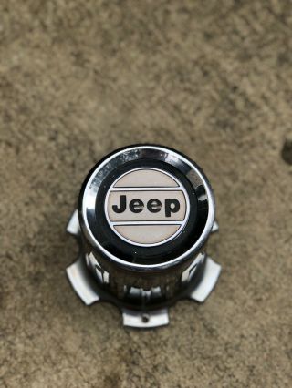 Vintage Jeep Grand Wagoneer/cherokee Wheel Center Hub Cap 5361652