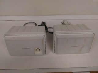 2 Vintage White Bose Roommate Powered Stereo Speakers With Wires 2