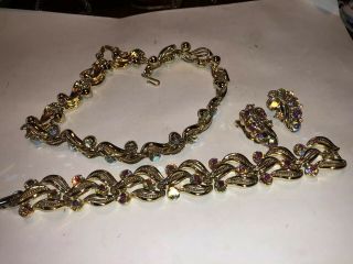 Vintage Lisner Set Necklace Earring And Bracelet