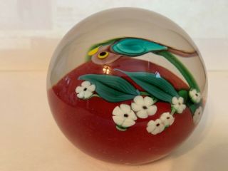 1982 Vintage Orient Flume Signed Parrot Flowers Heavy Glass Paperweight 4