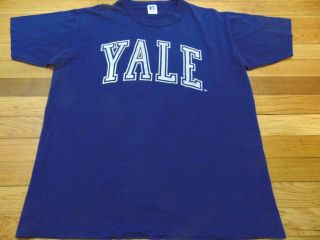 Vintage Russell Athletic Ncaa Yale Bulldogs T - Shirt Size L 42 - 44