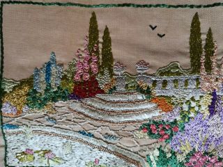 VINTAGE EMBROIDERED PANEL ENGLISH COUNTRY GARDEN FLOWERS SILK THREADS 2
