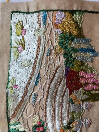 VINTAGE EMBROIDERED PANEL ENGLISH COUNTRY GARDEN FLOWERS SILK THREADS 3