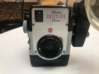 Kodak Brownie Bulls - Eye 620 Camera with Kodalite Midget Flasholder and Bulb 2