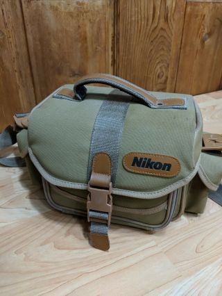 Vintage Looking Nikon Camera Bag Case Tan Baige Light Brown Khaki Guc