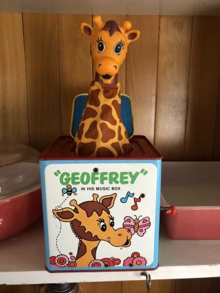 Vintage 1975 Mattel Toys R Us Geoffrey Giraffe In His Music Box Jack In The Box