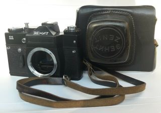 Zenit 11 35mm film SLR camera body Made in USSR 1982 year (82110991) 2