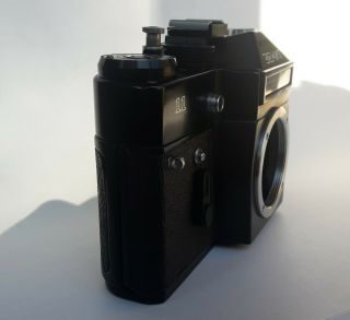 Zenit 11 35mm film SLR camera body Made in USSR 1982 year (82110991) 4