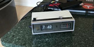 Vintage 1970 Panasonic National RC - 7021 - FM/AM Flip Chirp Bird Alarm Clock 2