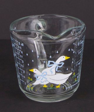 1 Vintage Anchor Hocking Measuring Pitcher Clear Glass Goose Geese Size 2 Cup