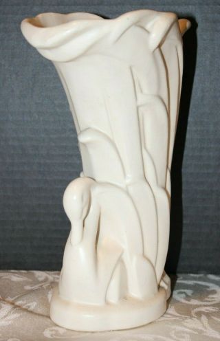 Vintage McCoy USA White Swan Vase in 3