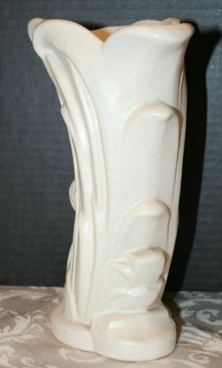 Vintage McCoy USA White Swan Vase in 4