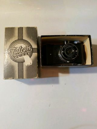 Falcon Miniature Camera Black 1940s Utility Mfg Co.  York