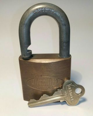 Vintage Lockwood 234 Padlock With 1 Key.  (18)