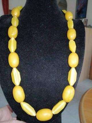 Gorgeous Old Vintage Egg Yolk Butterscotch Amber Bakelite And Lucite Necklace