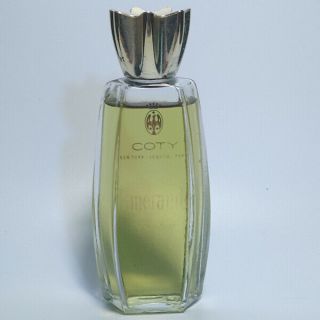 Vintage Emeraude Parfum By Coty 2.  5 Fl Oz 80 There Gold Cap Scent