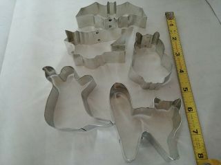 Cookie Cutter Halloween Set Of 5.  Ghost,  Owl,  Witch,  Cat,  Bat.  Vintage.