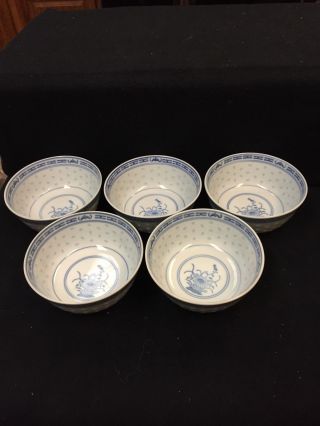 Chinese Rice Eye Bowls 5 Blue/white Bowls At 4 1/2 " Vintage Oriental