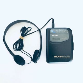 Vintage Sony Walkman Wm - Fx101 Am/fm Cassette Player With Headphones