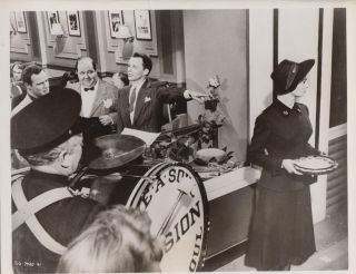 F.  Sinatra,  J.  Simmons,  M.  Brando In " Guys And Dolls " 1955 Vintage Movie Still