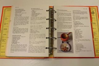 Betty Crocker ' s Cookbook Red Pie Cover 5 - Ring Binder HC Classic Recipes 1976 EUC 5