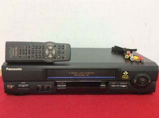 Panasonic Pv - V4611 Vcr Video Cassette Recorder Vhs Player W/ Remote Hifi