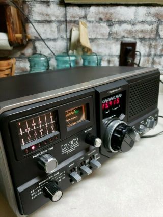 Realistic Dx - 302 Communications Receiver Ham Radio Short Wave Vintage Japan Mad