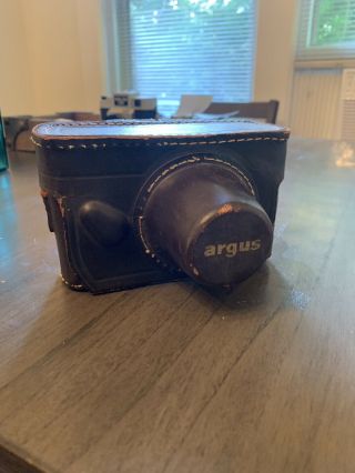 Vtg Argus C - 3 Rangefinder Camera " The Brick " 50mm F/3.  5 W/leather Case