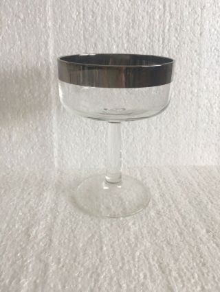 Set Of 8 Vintage Dorothy Thorpe Champagne/sherbet Glasses 4 " High 2 1/2 " Wide