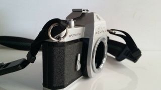 Pentax Asahi Spotmatic 35mm SLR Film Camera Body. 2