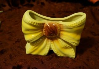Vintage Ceramic Yellow Bow Shaped Wall Pocket Vase Made In Usa 434