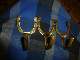 Vintage Brass Coat Hat Key Hook W/ 3 Horse Shoes Vg