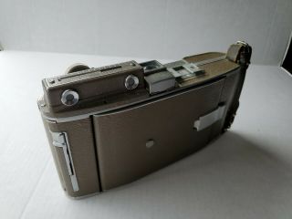 VINTAGE Collectible Poloroid Land Camera The 700.  Worn for Display or parts 4