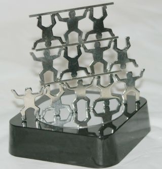 Vtg Magnetic Sculpture Desk Metal 12 Acrobat Men Square Rods Executive Crdl Inc
