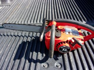 Vintage Homelite Xl Automatic Oiling Chainsaw With Chain And Bar