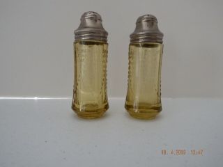 Vtg Federal Depression Glass Amber Madrid 4 " Salt & Pepper Shakers 1932 - 39