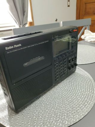 Radio Shack DX - 392 AM/FM/LW/SW (SSB) Radio with batteries 6