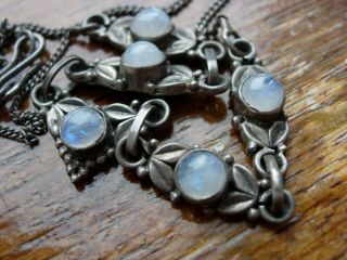 FINE VINTAGE ARTS AND CRAFTS STYLE MOONSTONE STERLING SILVER NECKLACE, 8