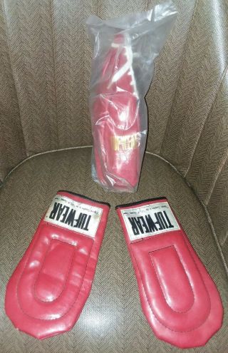 Vintage Tuf - Wear Red Speed Bag Gloves And Red/gold Speed Bag Collectors Item