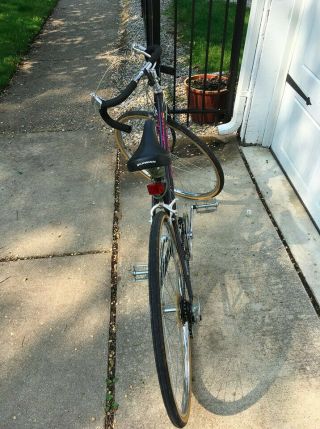 Vintage Schwinn Caliente Ladies Road Bike (Black and Pink) 2