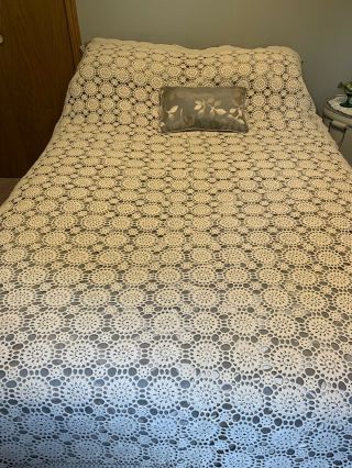 Vintage Ecru Hand Crochet Bedspread Coverlet Tablecloth 63”x90”
