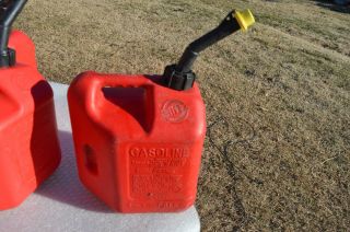 Vintage Blitz Pre Ban 2 Gallon 8ounce Gas Can Model 50810 W/ Spout