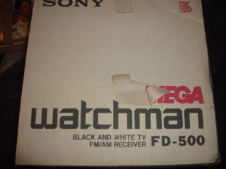 Vintage SONY Mega WATCHMAN Black and White TV FM/AM Reciever FD - 500 5