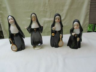 (4) 1956 Vintage Geo Z Lefton Nun Figurines / / 5 " In Height
