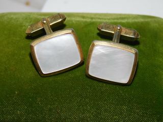 Vintage White Mop Mother Of Pearl Shell Gold Tone Cufflinks 5i 68