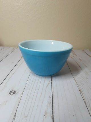 Vintage Pyrex 401 Turquoise Cyan Blue Small Nesting Mixing Bowl 1 1/2 Pt
