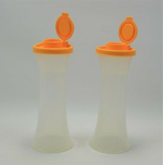 Vintage Tupperware Hourglass Salt & Pepper Shakers Orange Lids 718 - 19 718 - 20