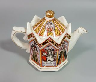Vintage Sadler octagonal teapot King Henry VIII and his six wives retro royalty 2