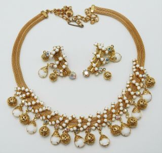 Vintage Milk Glass And Gold Tone Mesh Dangle Necklace And Earring Set